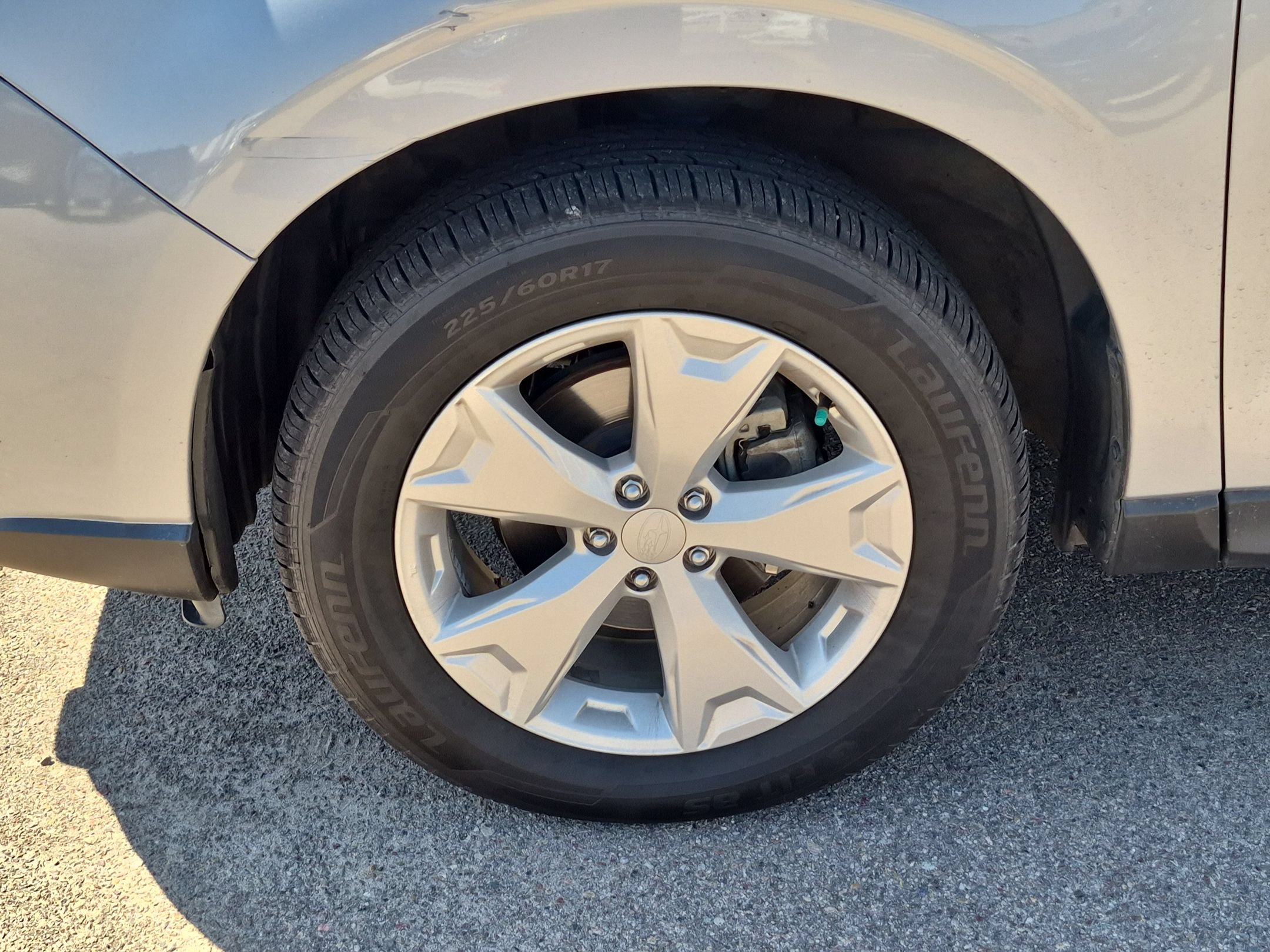 Used 2016 Subaru Forester 2.5i Limited AWD/4WD image 10