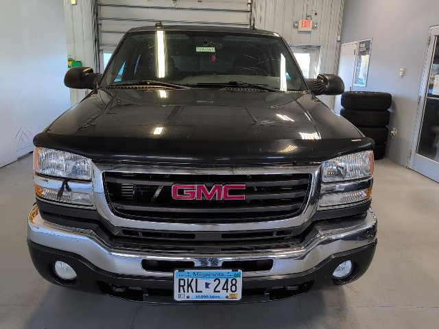 Used 2005 GMC Sierra 2500 SLT w/ Heavy-Duty Power Package AWD/4WD image 6