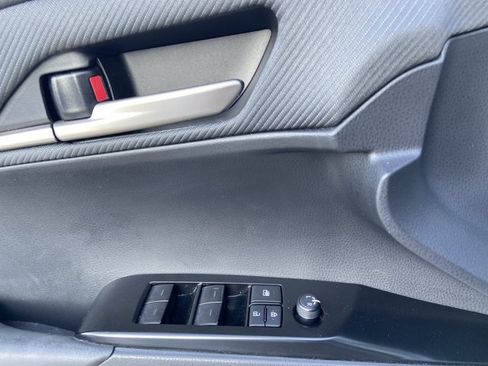 Used 2025 Toyota Camry SE FWD image 46