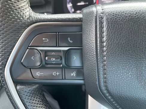 Used 2024 Toyota Tacoma Limited w/ Limited Package (LT) image 24