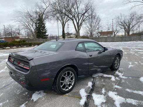 Used 2017 Dodge Challenger GT w/ Driver Convenience Group image 5