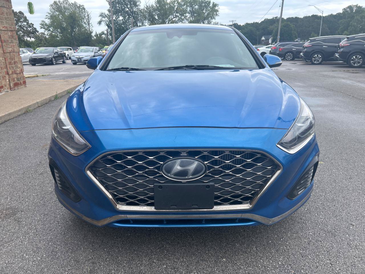 Used 2018 Hyundai Sonata Limited FWD image 2
