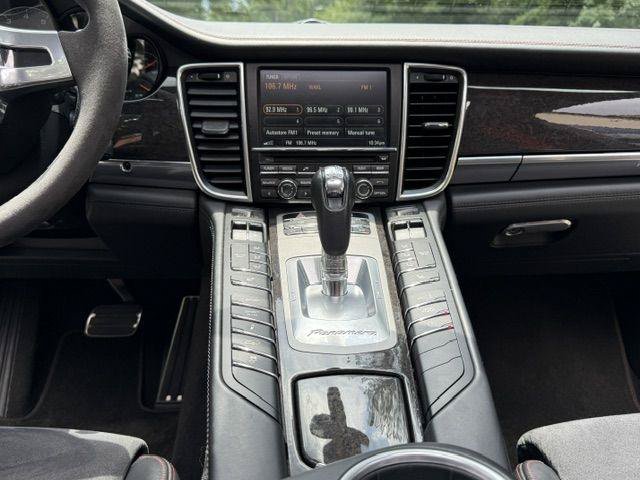 Used 2013 Porsche Panamera GTS AWD/4WD image 33