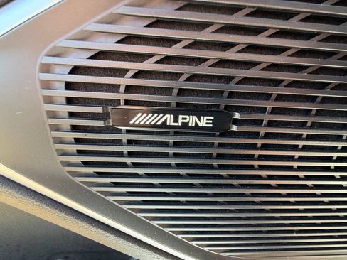 Used 2025 Jeep Wagoneer L Series II AWD/4WD image 35