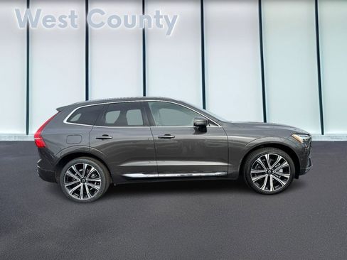 Certified 2023 Volvo XC60 B6 Ultimate w/ Climate Package image 2
