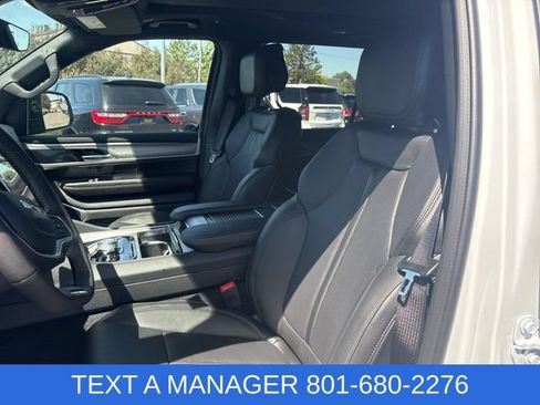 New 2026 Jeep Grand Wagoneer L 4WD w/ Premium Group I image 20