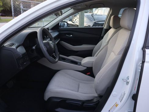 Used 2023 Honda Accord LX image 14