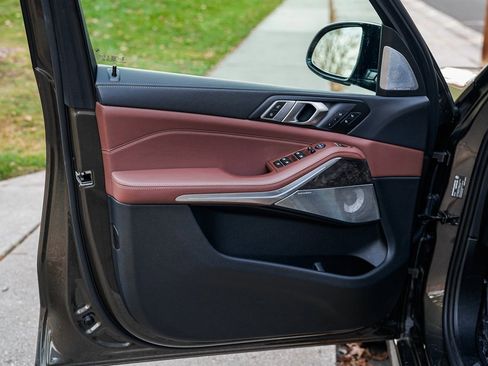 Certified 2025 BMW X5 M60i image 9