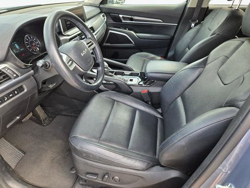 Used 2022 Kia Telluride S FWD image 15