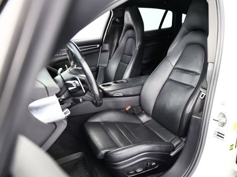 Used 2022 Porsche Panamera image 5