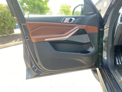 Used 2019 BMW X5 xDrive40i w/ M Sport Package image 20