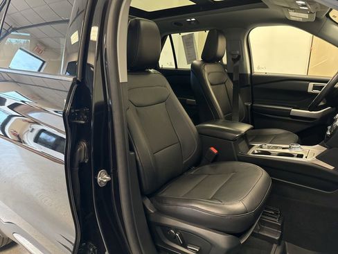 Used 2020 Ford Explorer Limited AWD/4WD image 27