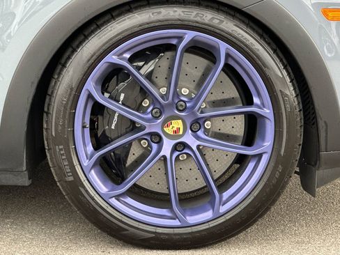 Certified 2024 Porsche Cayenne Turbo GT AWD/4WD image 38