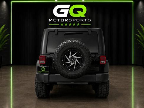 Used 2017 Jeep Wrangler Unlimited Sport w/ Connectivity Group AWD/4WD image 6