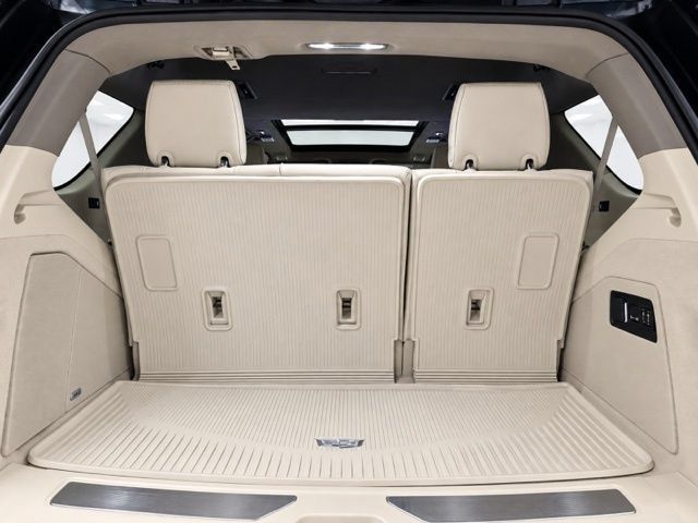 Used 2025 Cadillac Escalade Sport Platinum w/ LPO, Floor Liner Package AWD/4WD image 16