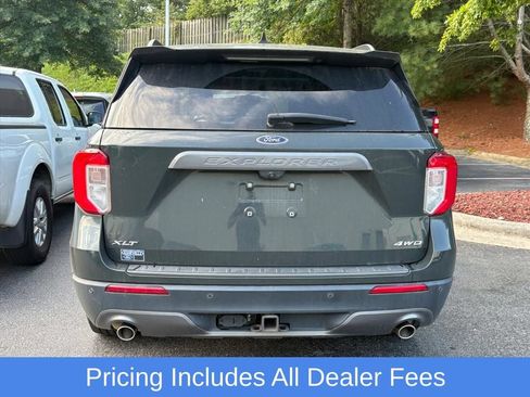 Used 2022 Ford Explorer XLT w/ Equipment Group 202A AWD/4WD image 5
