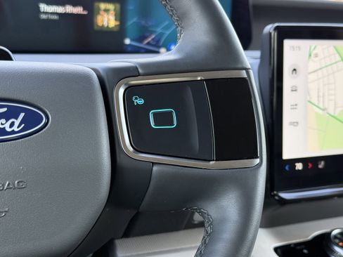 Used 2025 Ford Expedition Max Active image 17