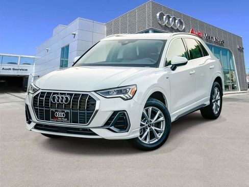 Used 2023 Audi Q3 2.0T Premium w/ Convenience Package image 1