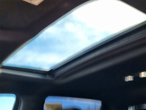 Used 2021 Chevrolet Silverado 1500 High Country w/ Safety Package II image 21