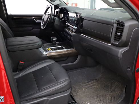 Used 2024 Chevrolet Silverado 1500 LT Trail Boss w/ Convenience Package II image 27