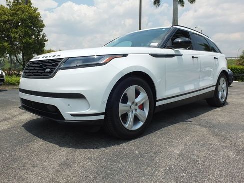 Used 2025 Land Rover Range Rover Velar S AWD/4WD image 16