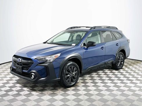 Certified 2025 Subaru Outback Onyx Edition AWD/4WD image 3
