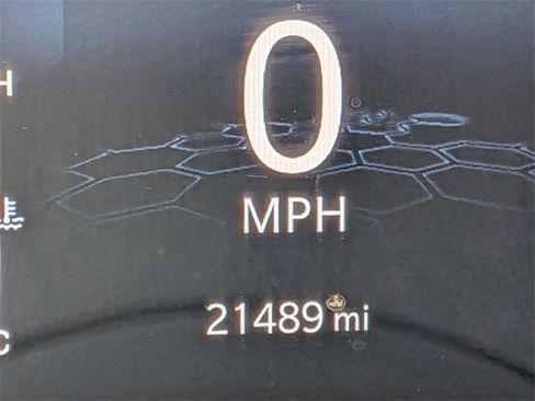 Used 2022 Jeep Compass Altitude w/ Convenience Group image 28