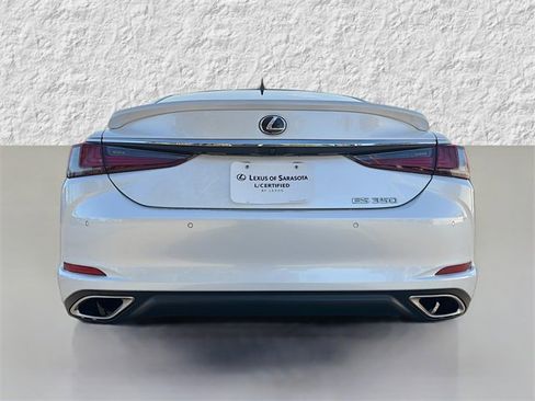 Used 2022 Lexus ES 350 Ultra Luxury image 4