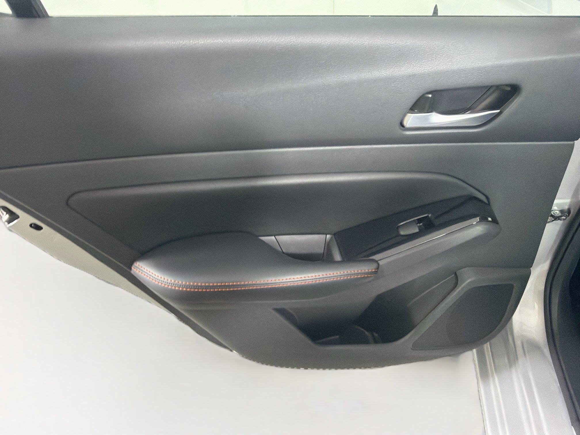 Used 2024 Nissan Altima 2.5 SR FWD image 24