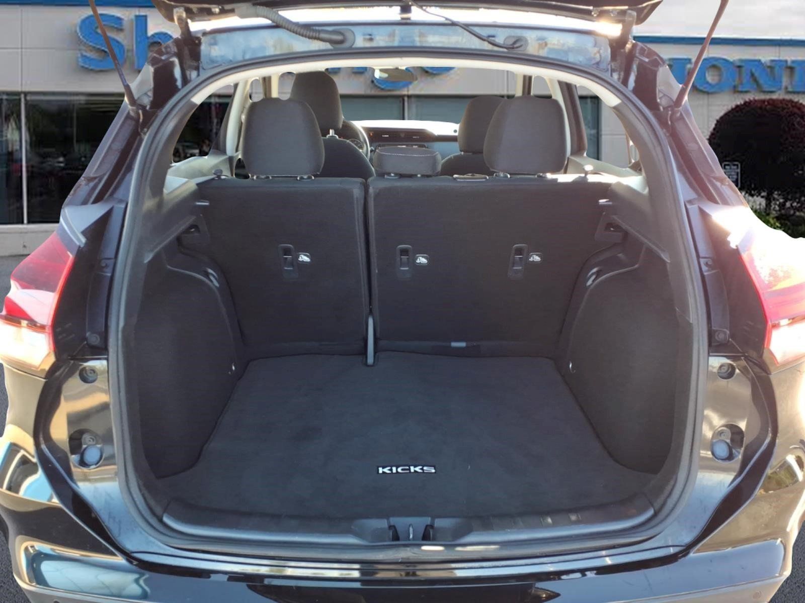Used 2021 Nissan Kicks SV FWD image 5