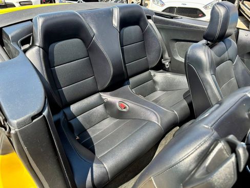 Used 2016 Ford Mustang Premium RWD image 23