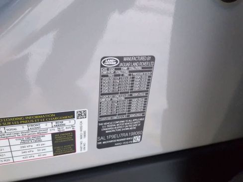 Used 2024 Land Rover Range Rover Sport SE image 37