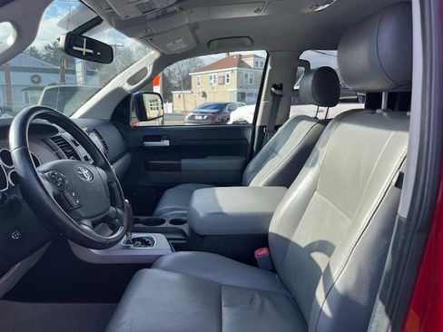 Used 2011 Toyota Tundra Limited w/ Memory Pkg image 5