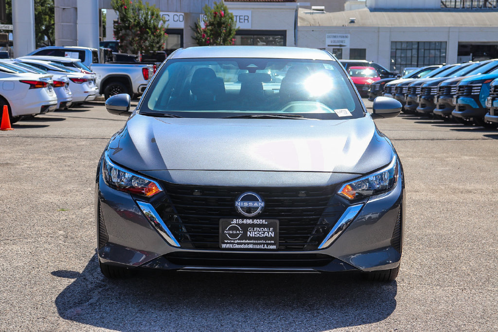 Used 2025 Nissan Sentra S FWD image 2
