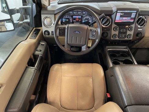 Used 2016 Ford F250 Lariat w/ Chrome Package image 15