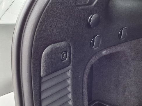 Used 2014 Jeep Grand Cherokee Limited image 22