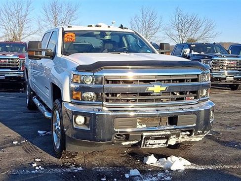 Used 2018 Chevrolet Silverado 2500 LT w/ All Star Edition image 9