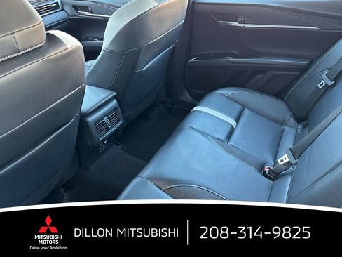 Used 2025 Toyota Camry SE FWD image 12