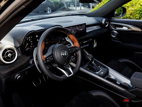 New 2025 Alfa Romeo Tonale AWD/4WD image 20