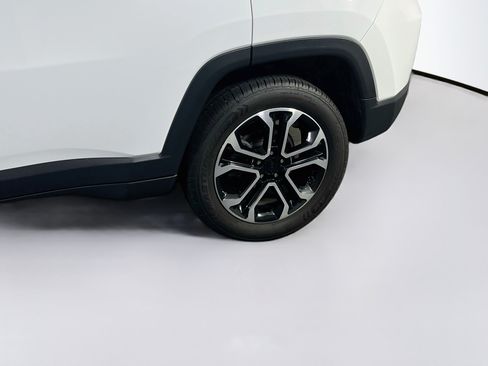 Used 2023 Jeep Compass Limited w/ Sun and Sound Group AWD/4WD image 28