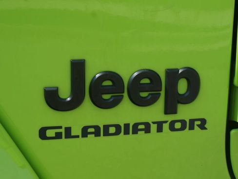 Used 2021 Jeep Gladiator Sport AWD/4WD image 21