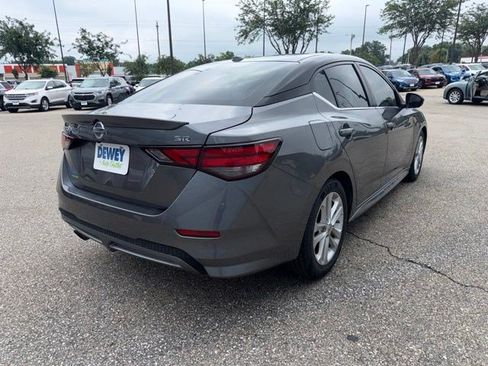 Used 2023 Nissan Sentra SR w/ SR Premium Package FWD image 5