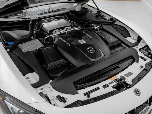 Used 2018 Mercedes-Benz AMG GT R image 53