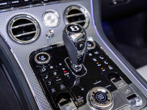 Used 2024 Bentley Continental GT Mulliner image 34