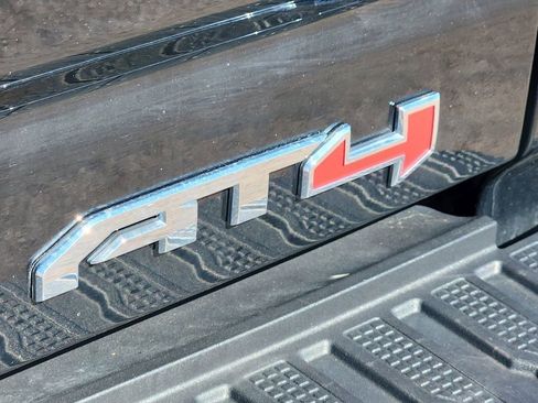 Used 2023 GMC Sierra 2500 AT4 w/ AT4 Preferred Package image 16