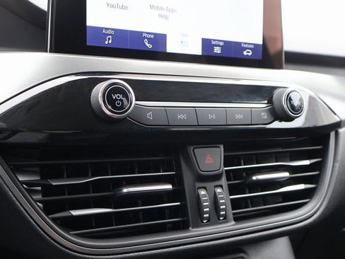 Certified 2025 Ford Escape Active w/ Cold Weather Package image 36