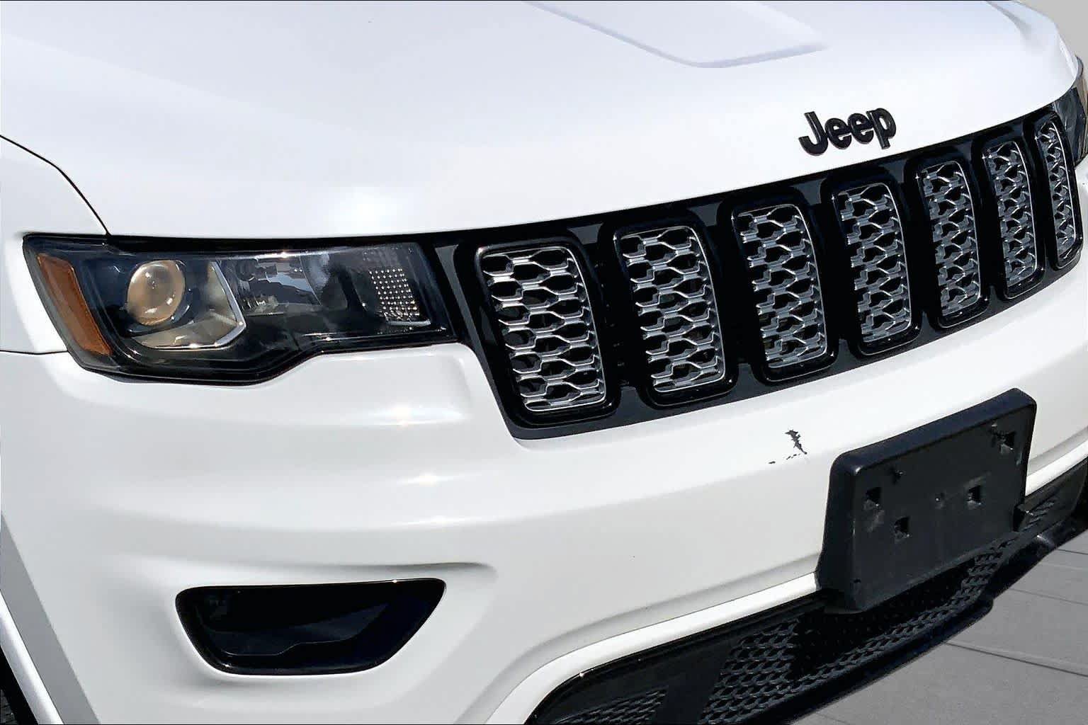 Certified 2022 Jeep Grand Cherokee Laredo X RWD image 26
