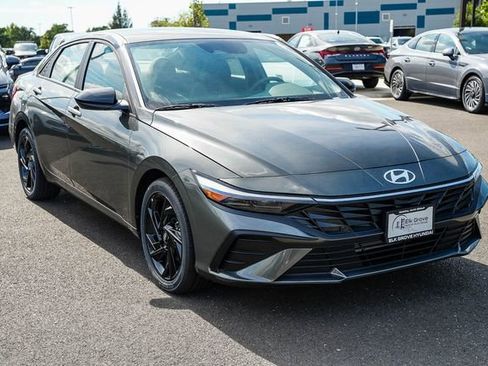 New 2026 Hyundai Elantra Sport FWD image 6