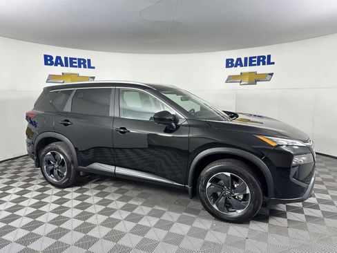 Used 2026 Nissan Rogue SV w/ SV Premium Package image 6