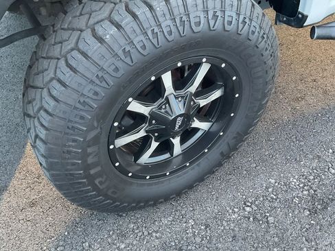 Used 2020 Ford F350 XL w/ Power Equipment Group image 9